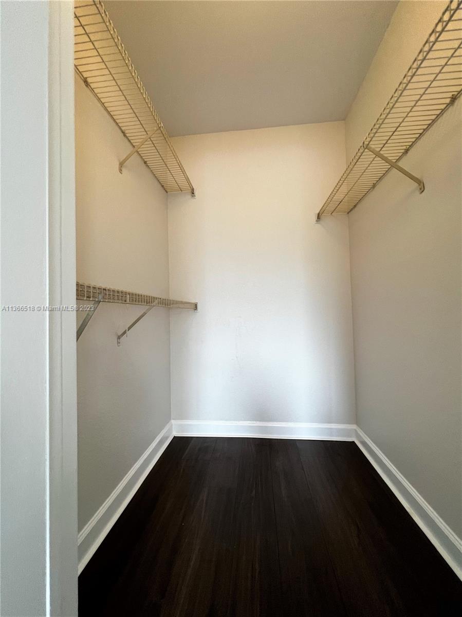 ISLES AT LAGO MAR CONDO - Residential Lease