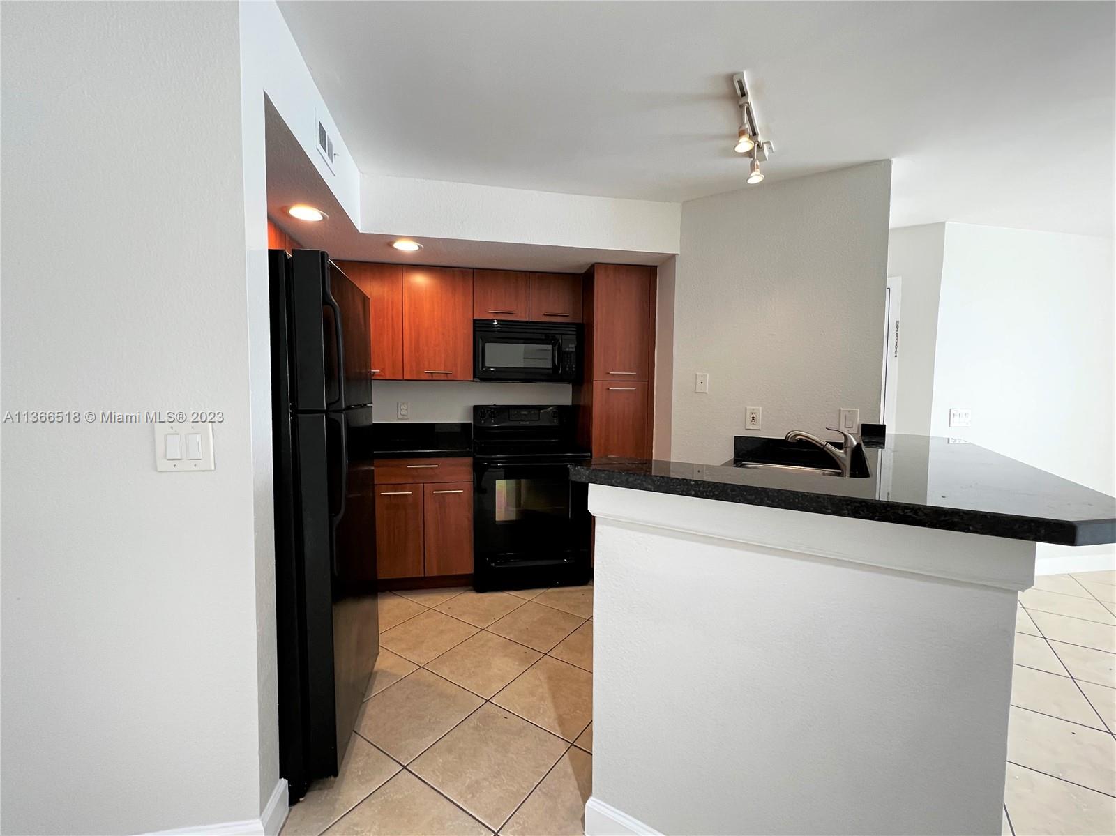 ISLES AT LAGO MAR CONDO - Residential Lease