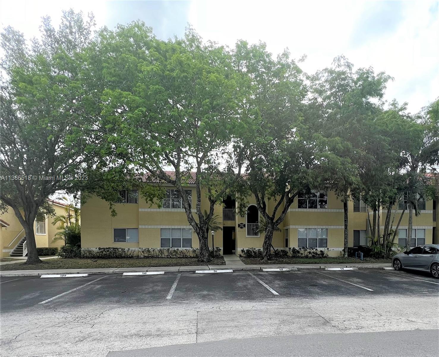 ISLES AT LAGO MAR CONDO - Residential Lease