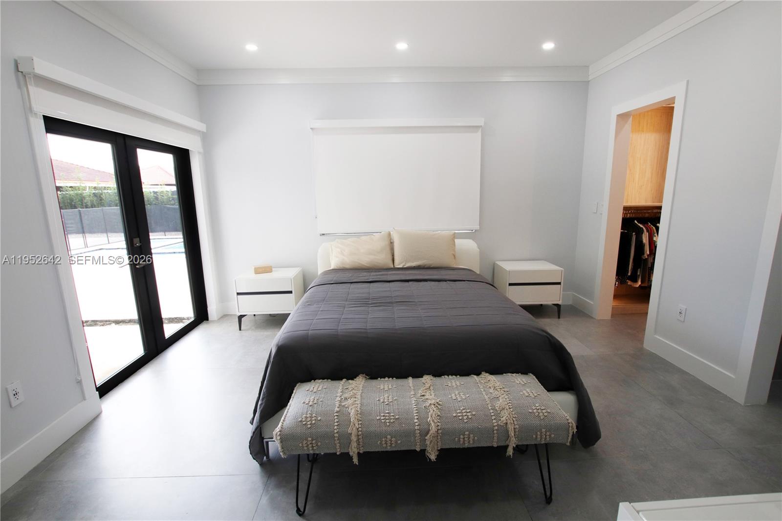 BISCAYNE DRIVE ESTATES - Residential