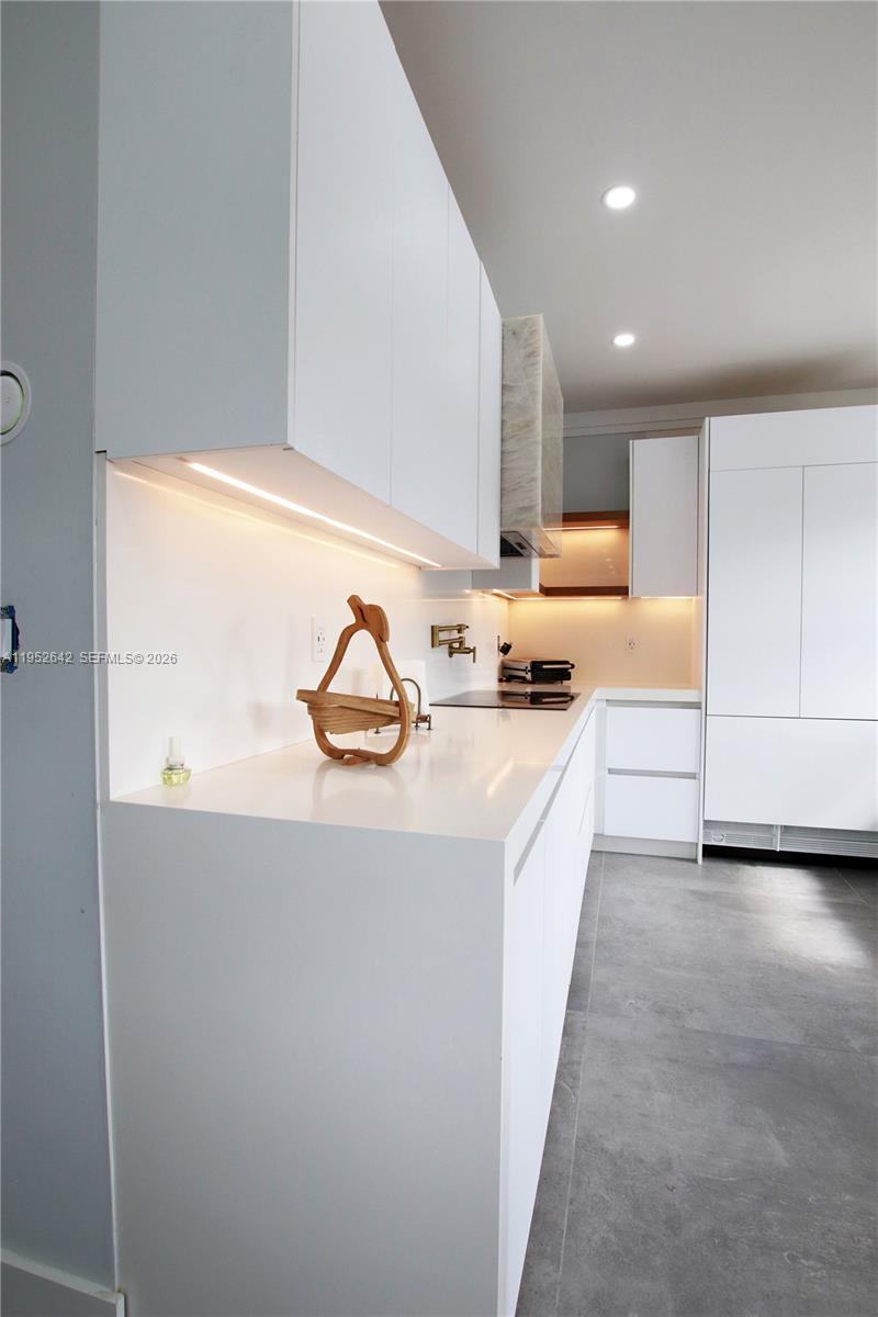 BISCAYNE DRIVE ESTATES - Residential