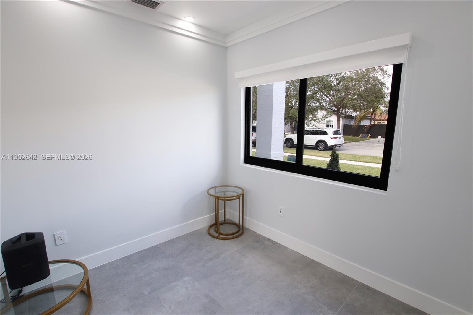 BISCAYNE DRIVE ESTATES - Residential