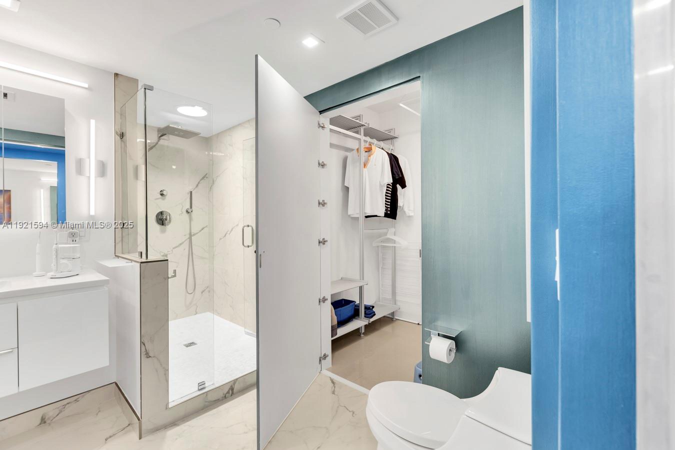 THE ATRIUM AT AVENTURA - Residential