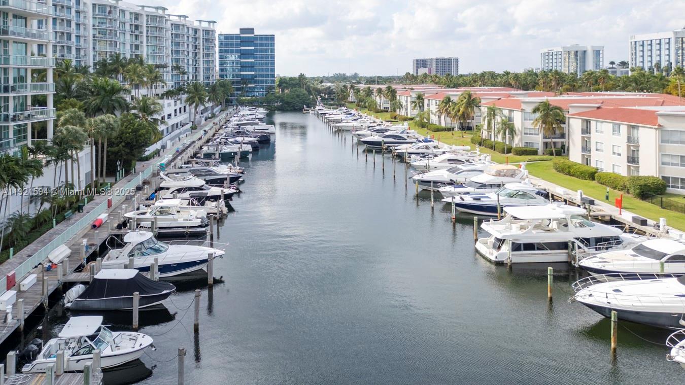 THE ATRIUM AT AVENTURA - Residential