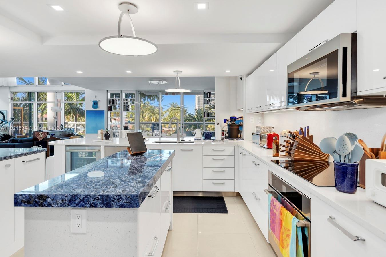 THE ATRIUM AT AVENTURA - Residential