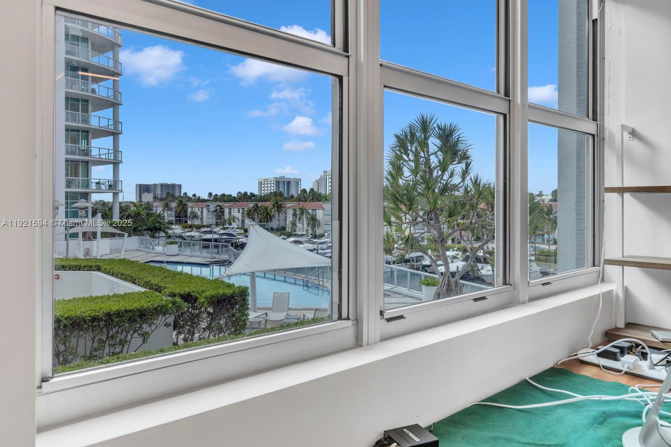 THE ATRIUM AT AVENTURA - Residential