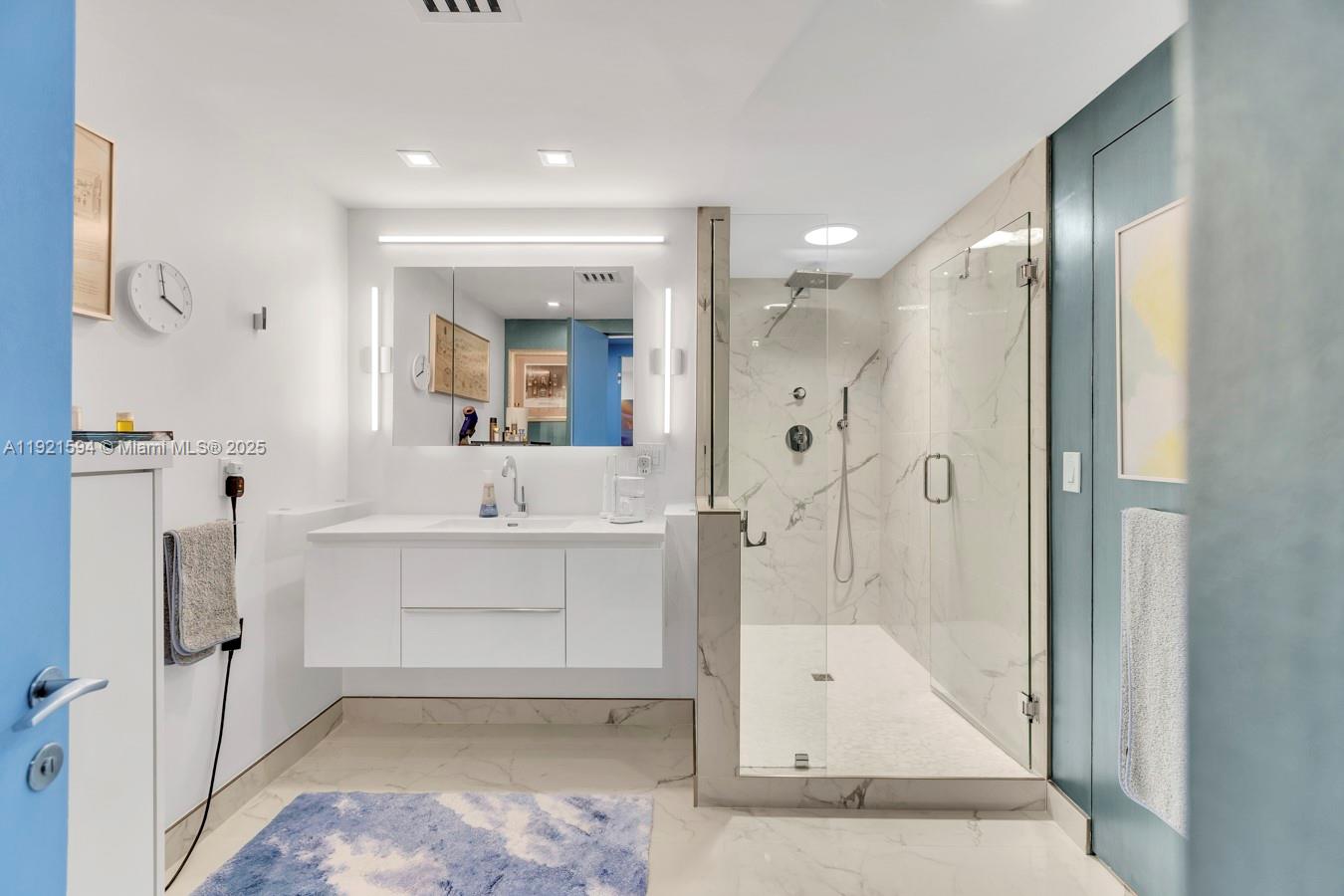 THE ATRIUM AT AVENTURA - Residential