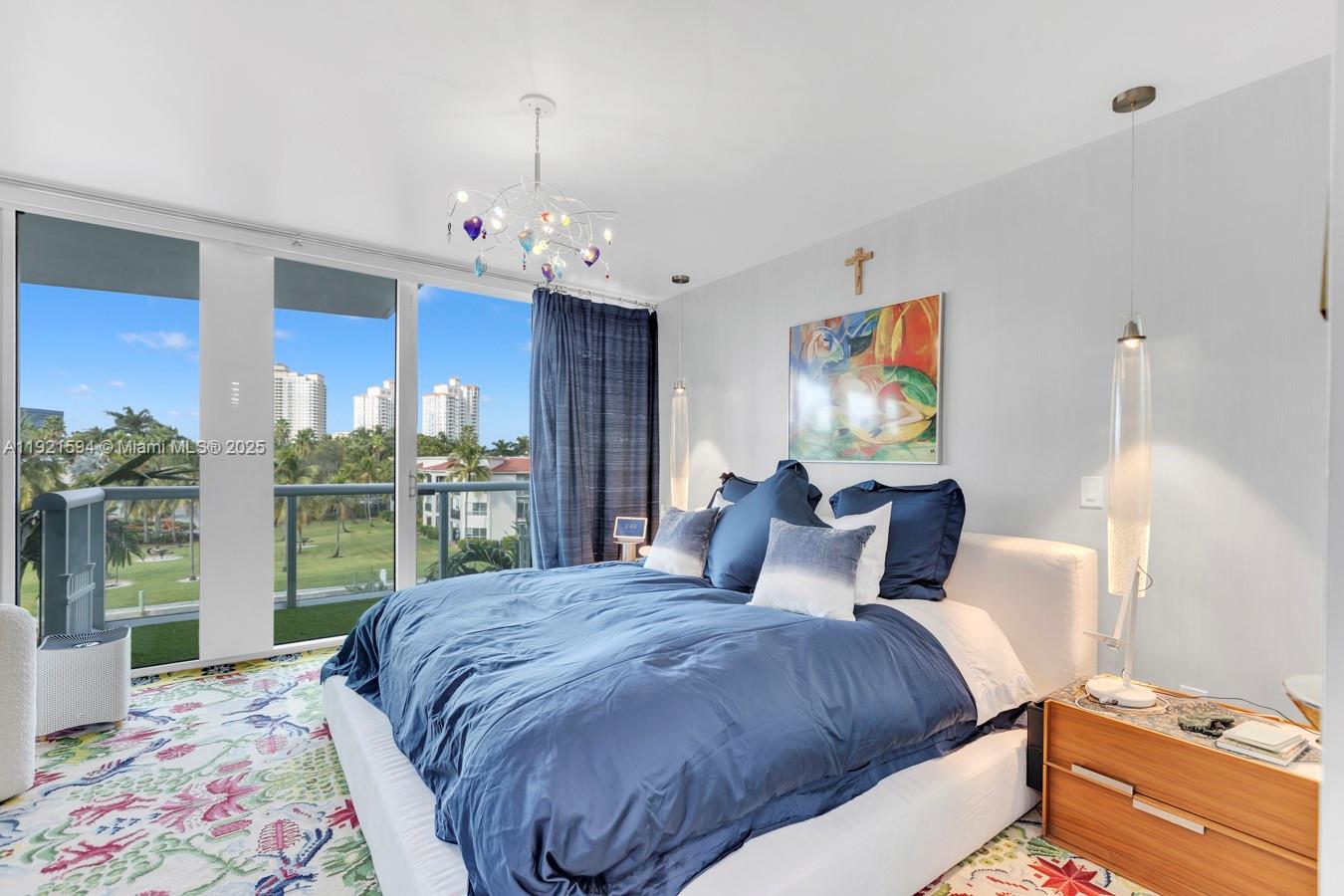 THE ATRIUM AT AVENTURA - Residential