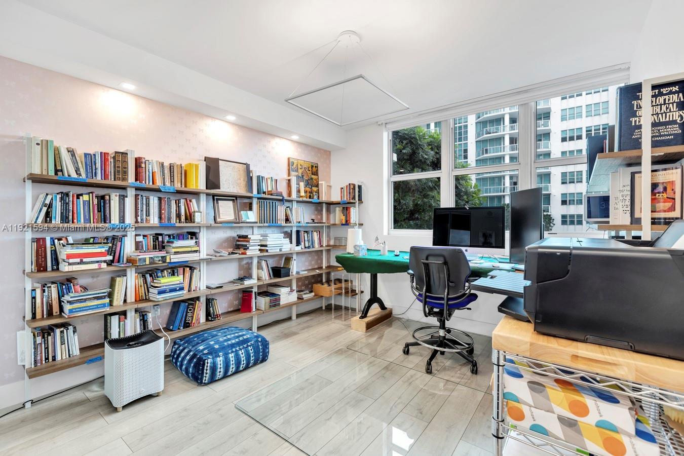 THE ATRIUM AT AVENTURA - Residential