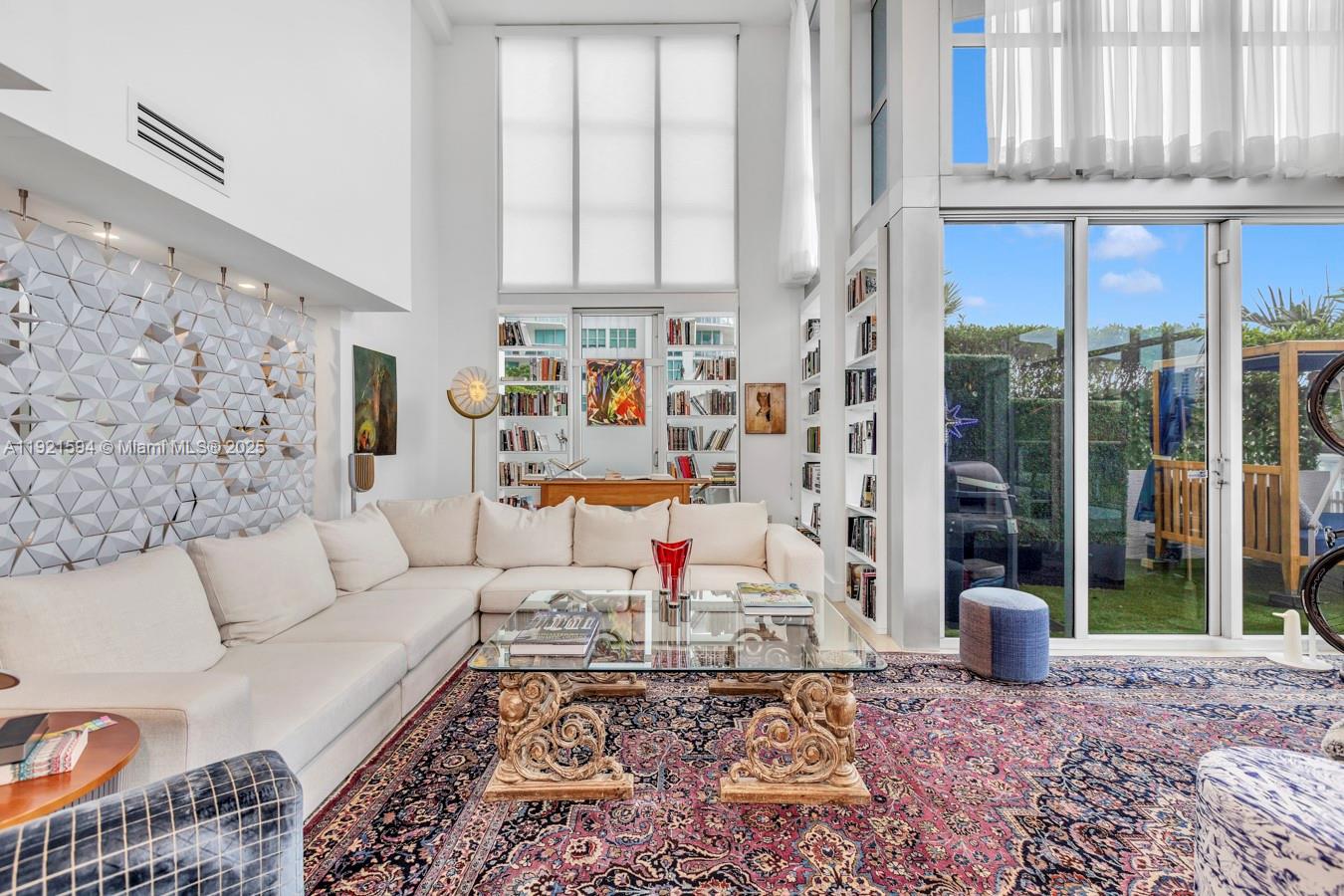 3131 NE 188th St 2-301