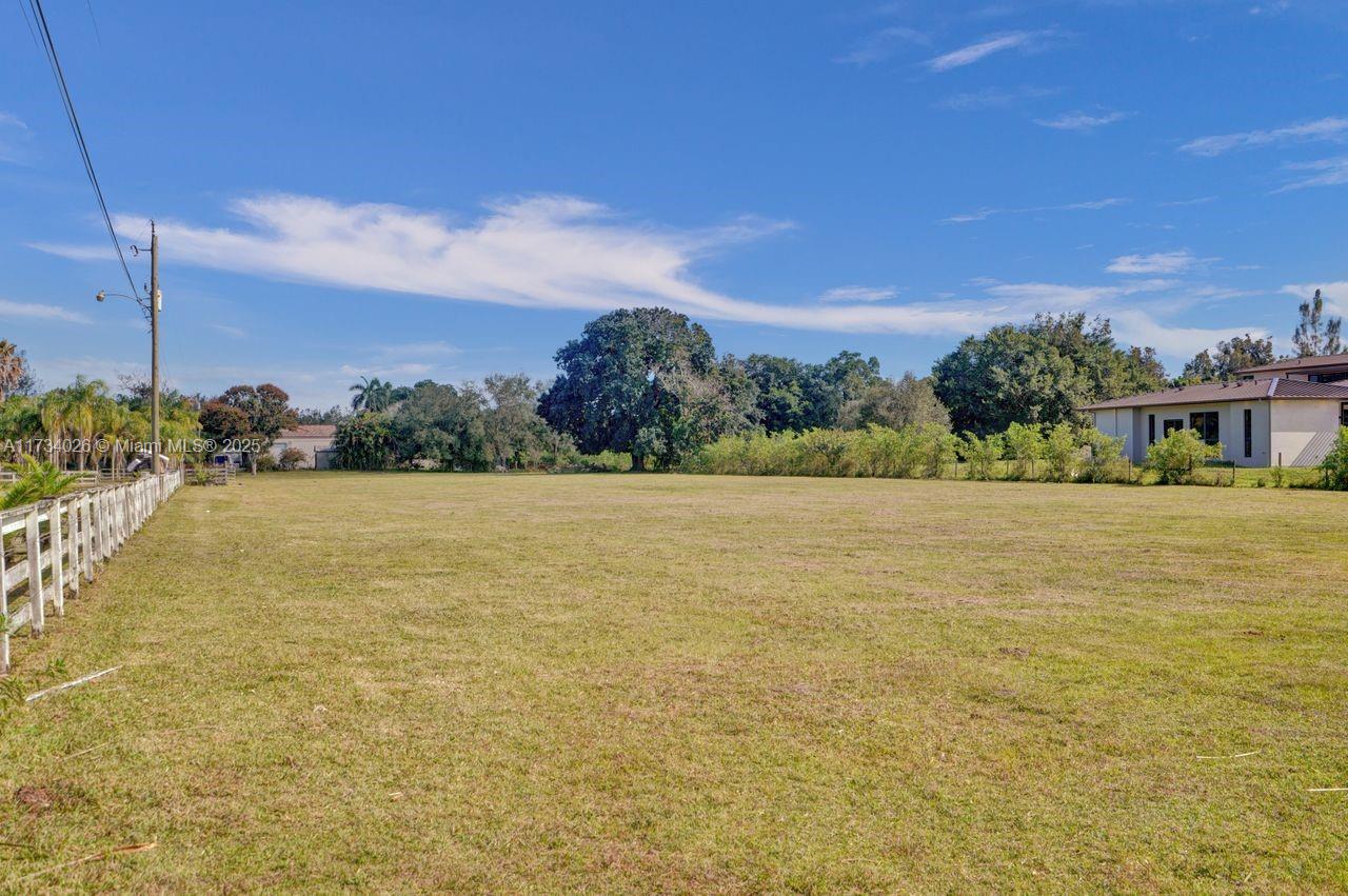 Sunshine Ranches - Residential
