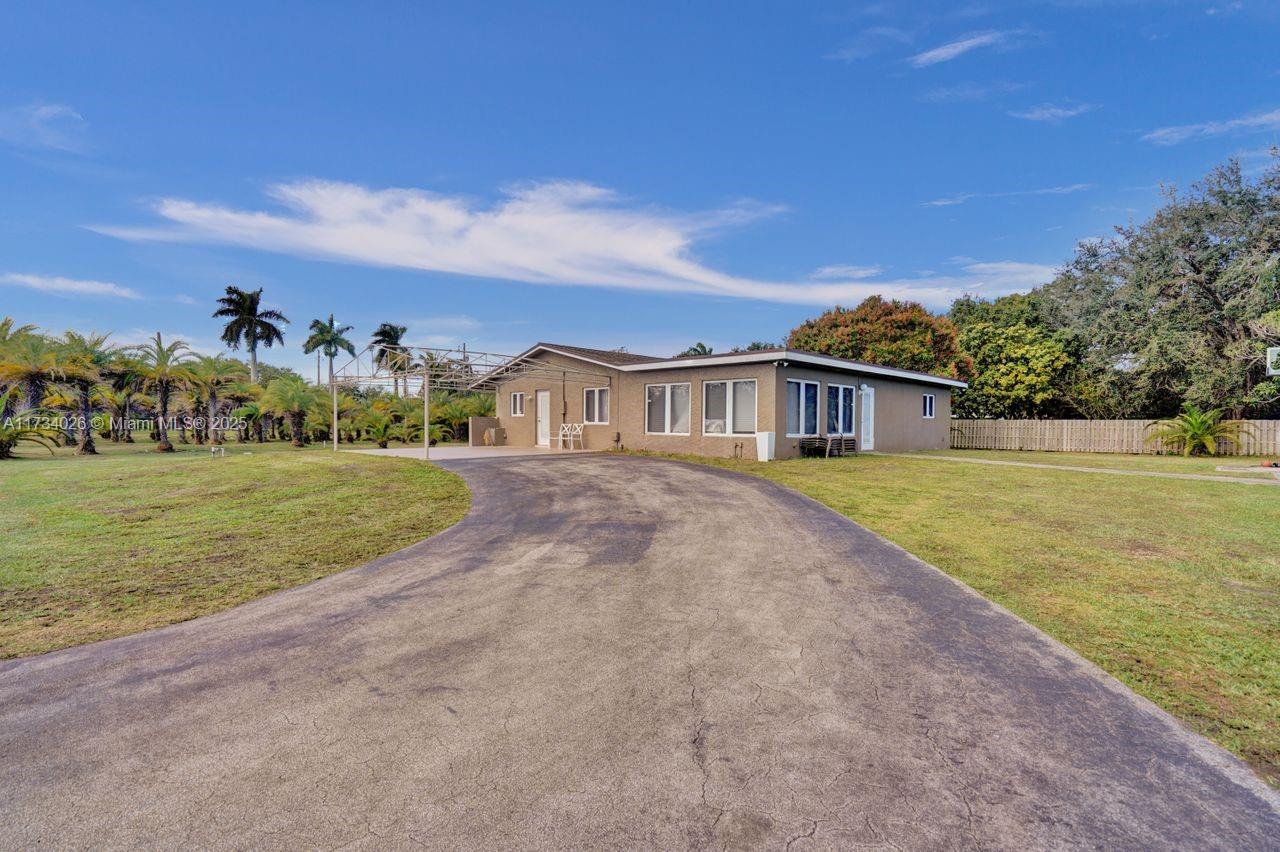 Sunshine Ranches - Residential