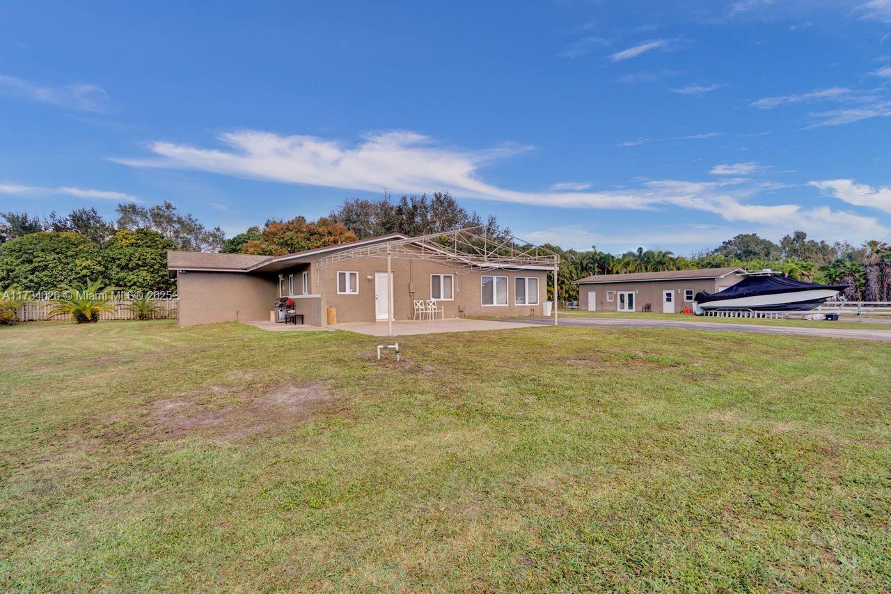 Sunshine Ranches - Residential