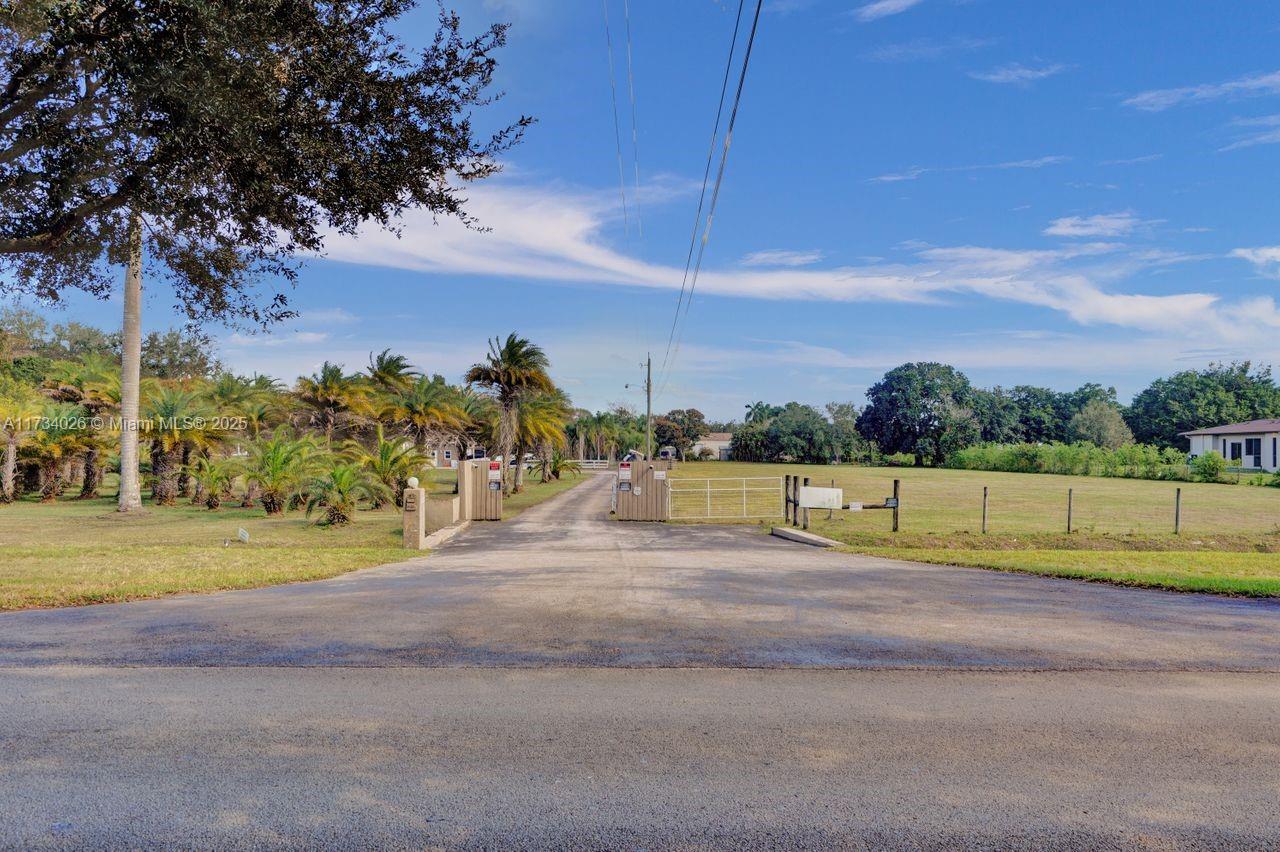 Sunshine Ranches - Residential