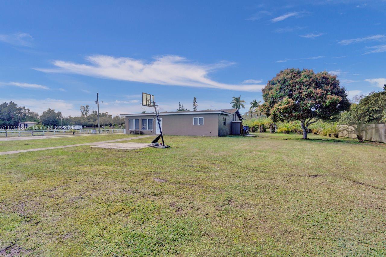 Sunshine Ranches - Residential