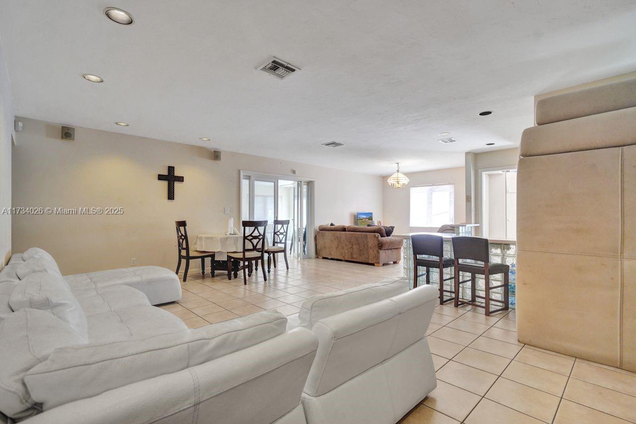 Sunshine Ranches - Residential