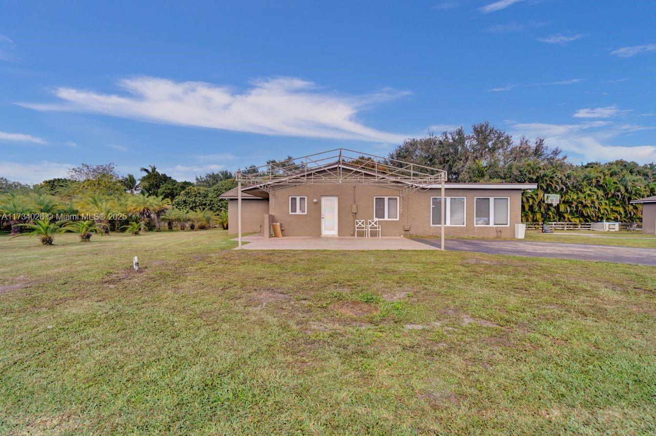 Sunshine Ranches - Residential