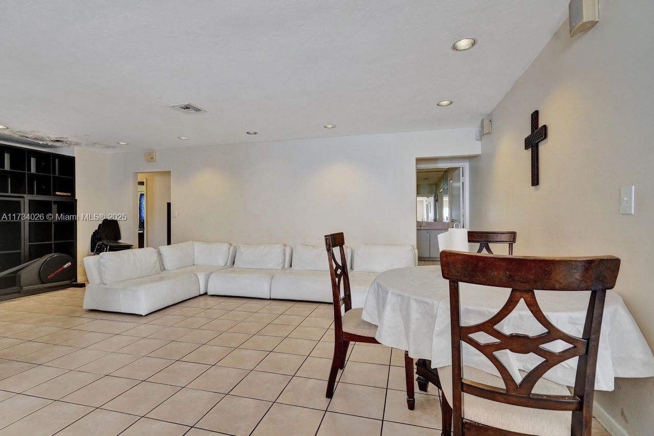 Sunshine Ranches - Residential