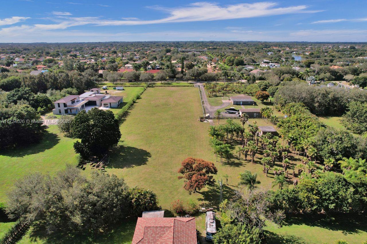 Sunshine Ranches - Residential