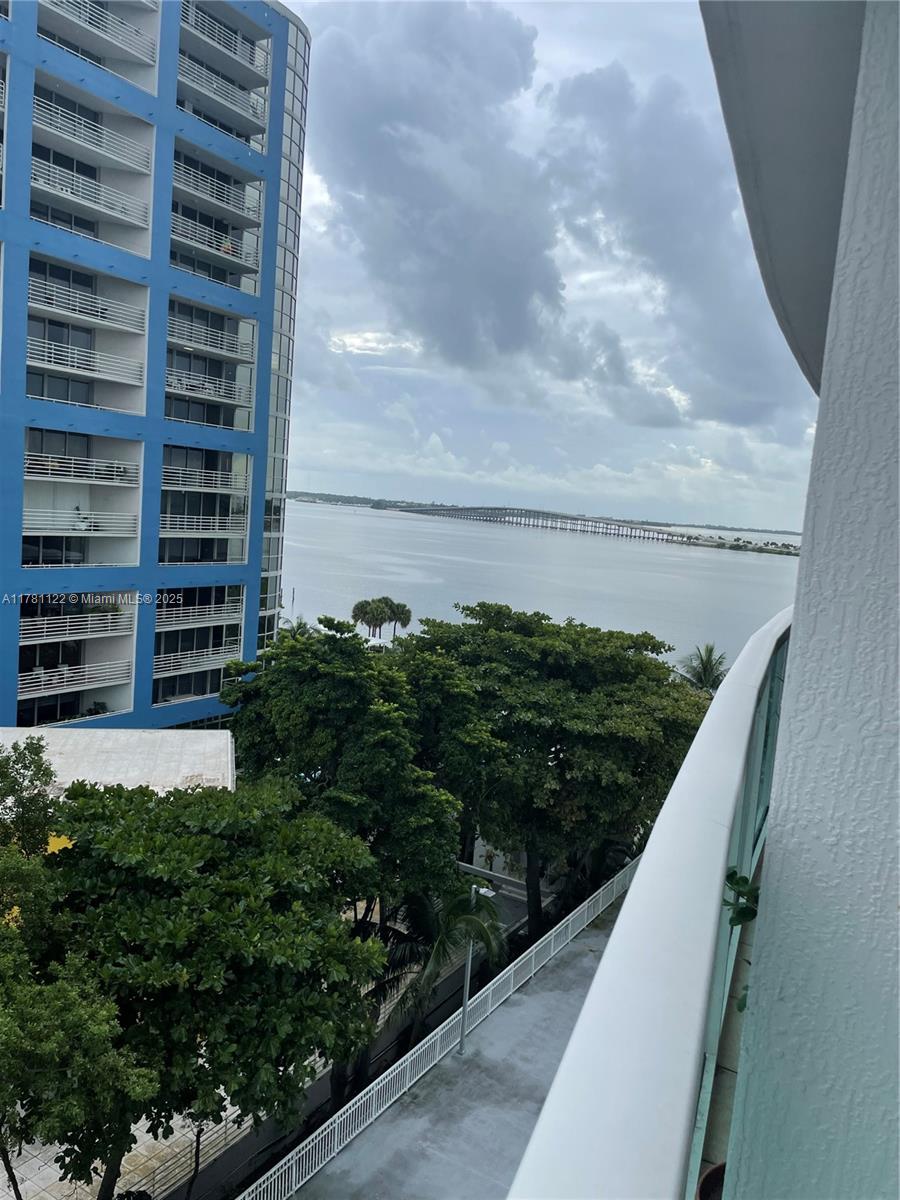 SKYLINE ON BRICKELL CONDO - Residential