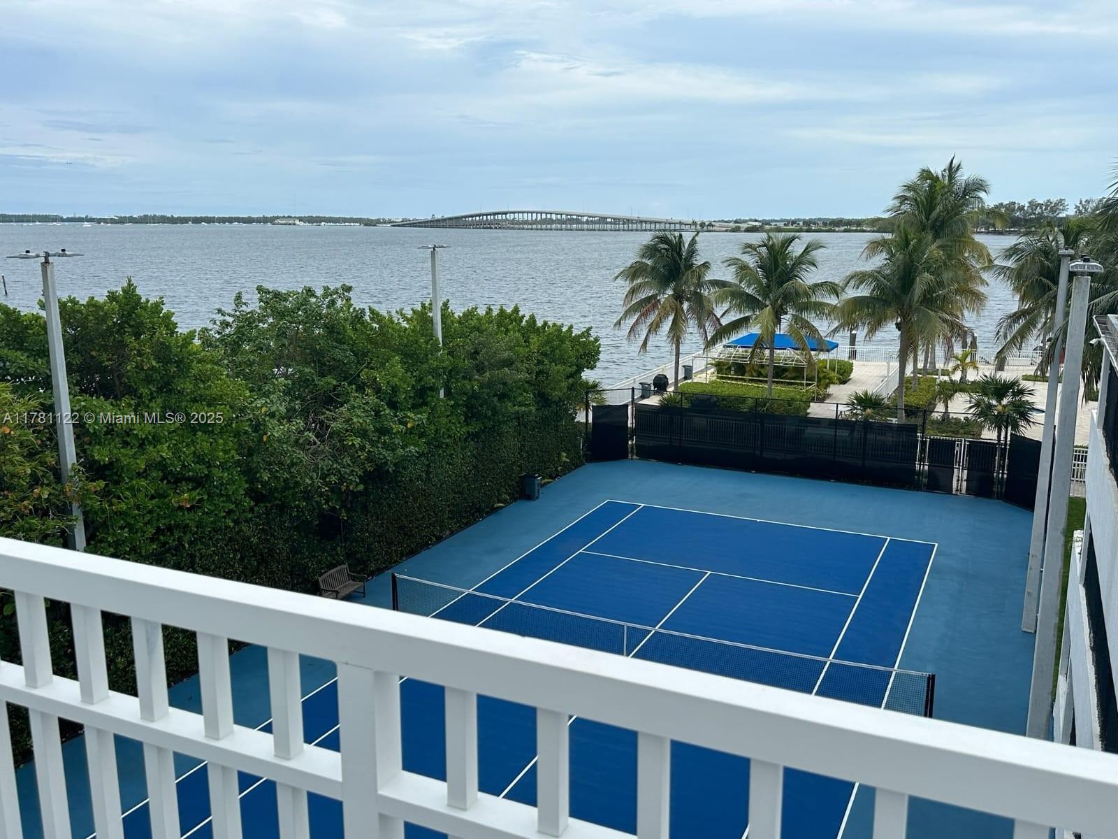 SKYLINE ON BRICKELL CONDO - Residential