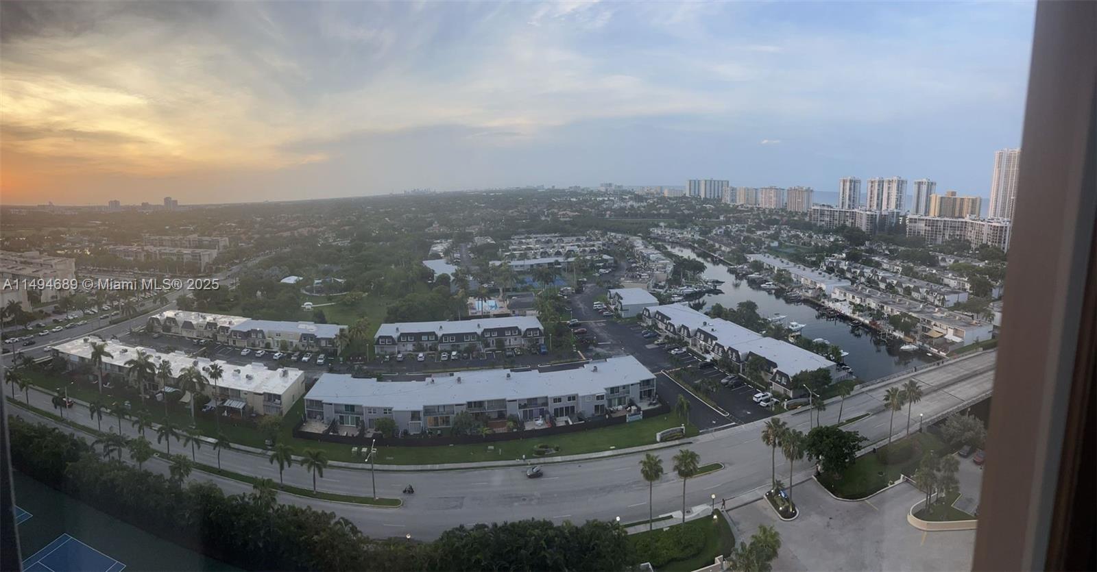 OLYMPUS CONDO PHASE - Residential