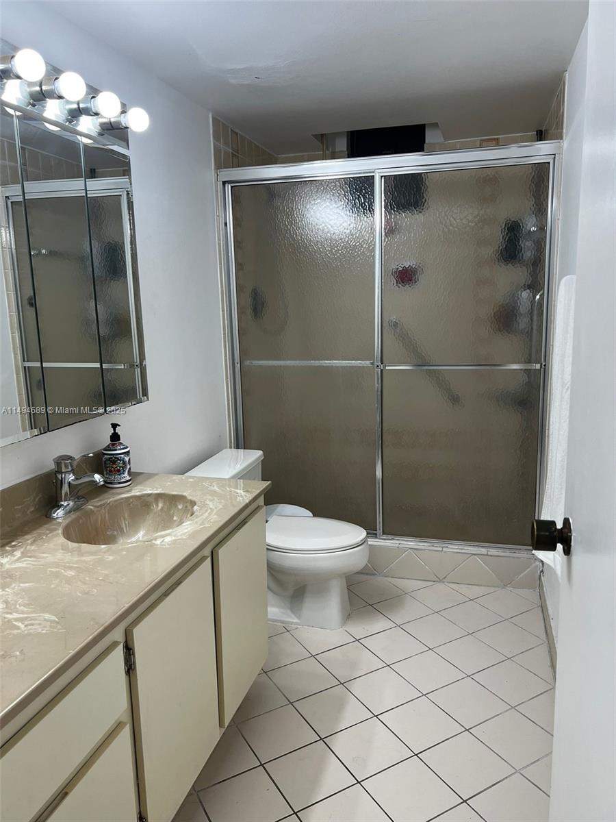 OLYMPUS CONDO PHASE - Residential