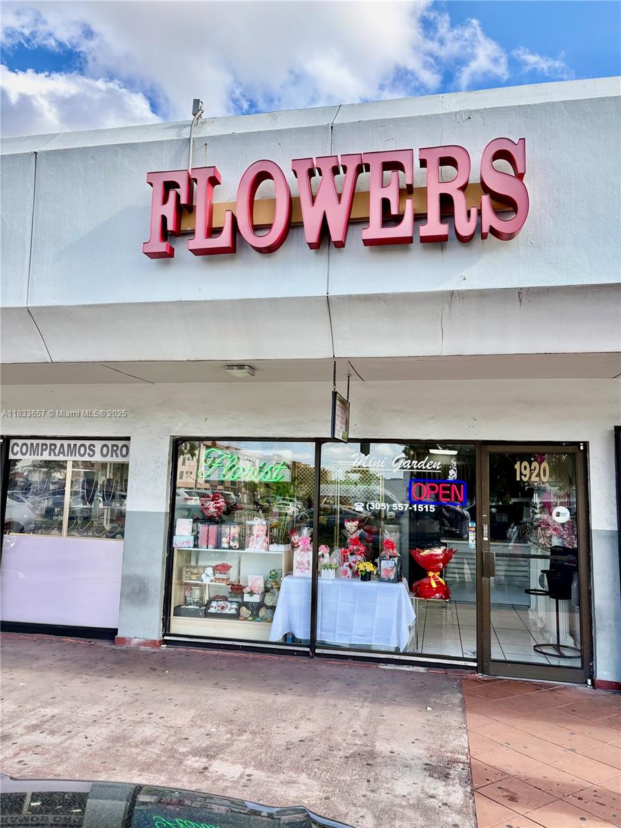 Excellent opportunity to start your floral arrangement and party rental business in the heart of Hialeah. It features a cold storage facility for flowers and has been in business for 40 years. Don't wait any longer and make your appointment.