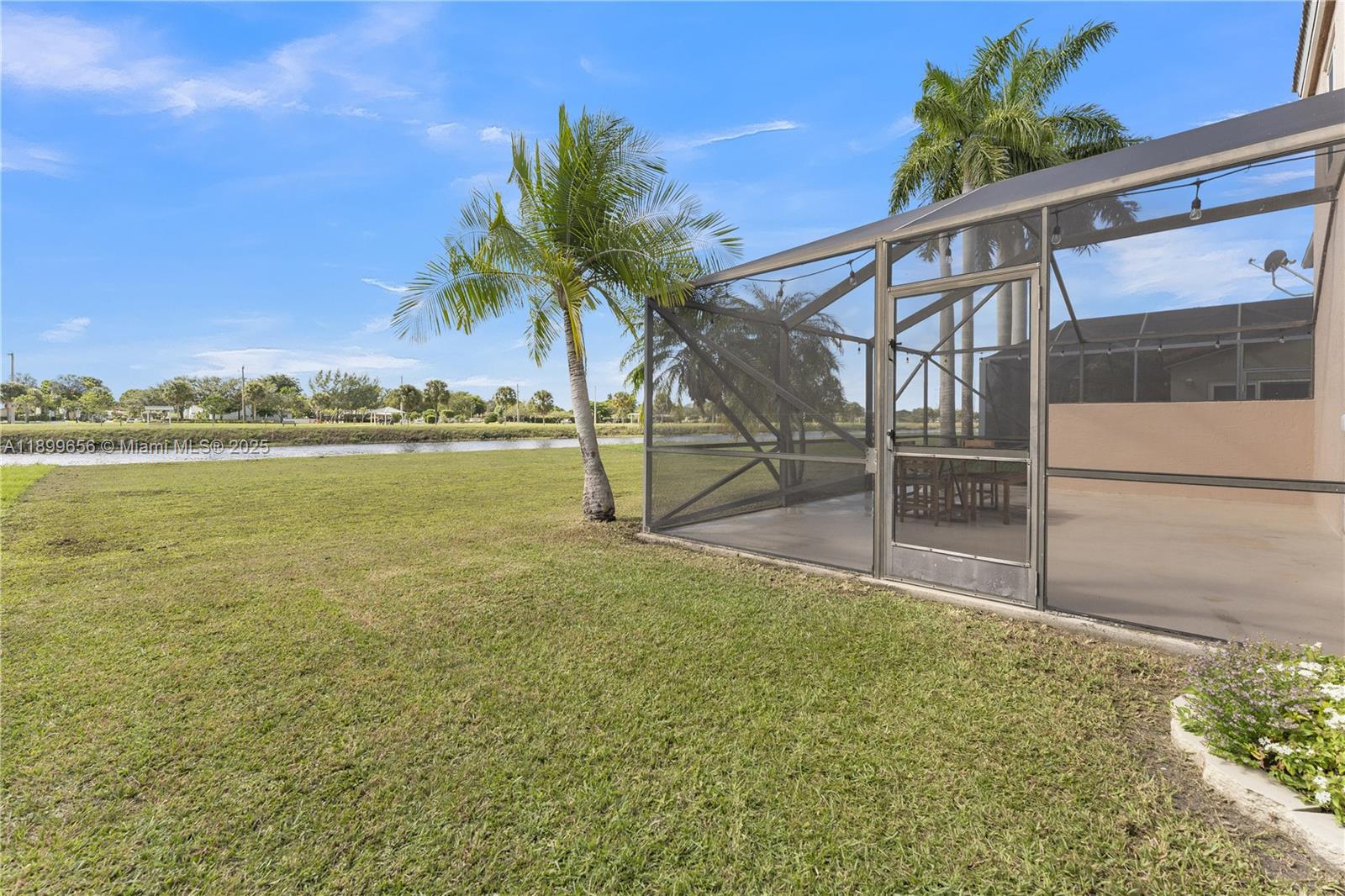 WEST GLEN MANOR - Residential