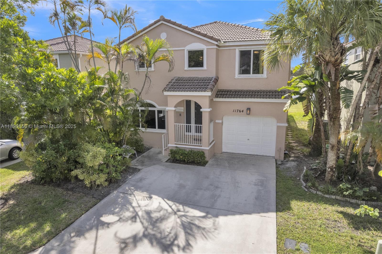 WEST GLEN MANOR - Residential