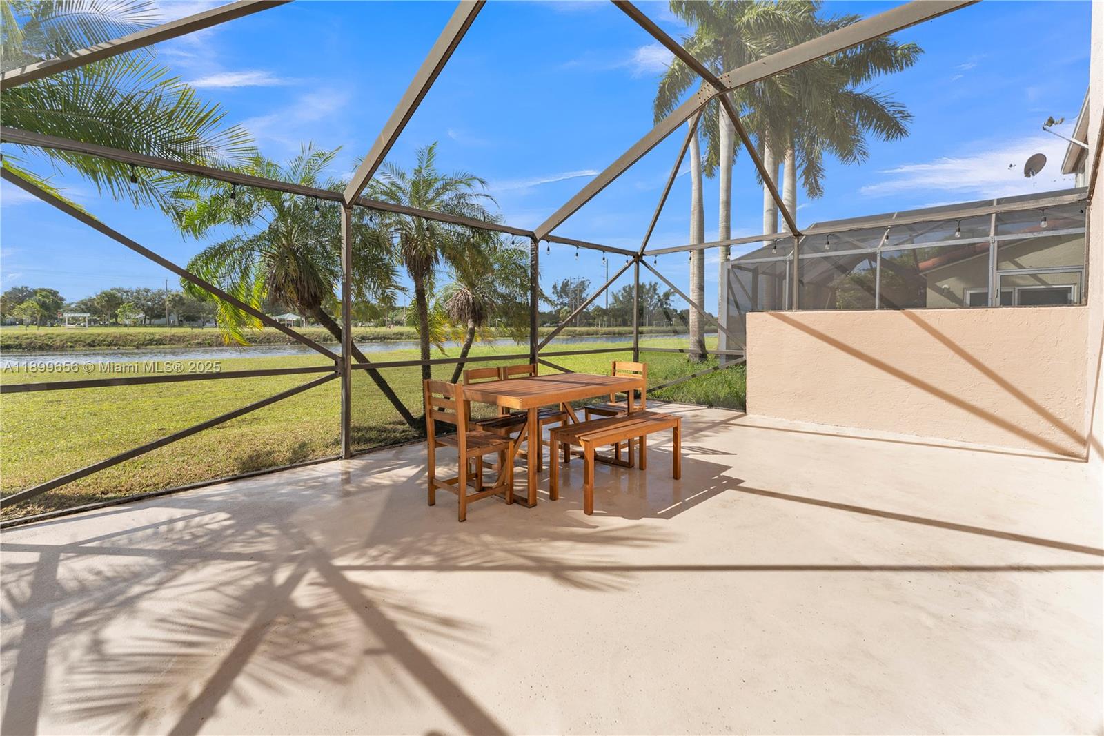 WEST GLEN MANOR - Residential