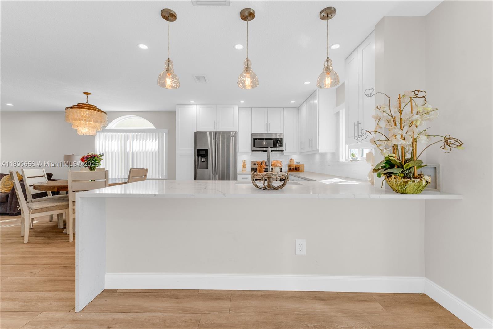 WEST GLEN MANOR - Residential