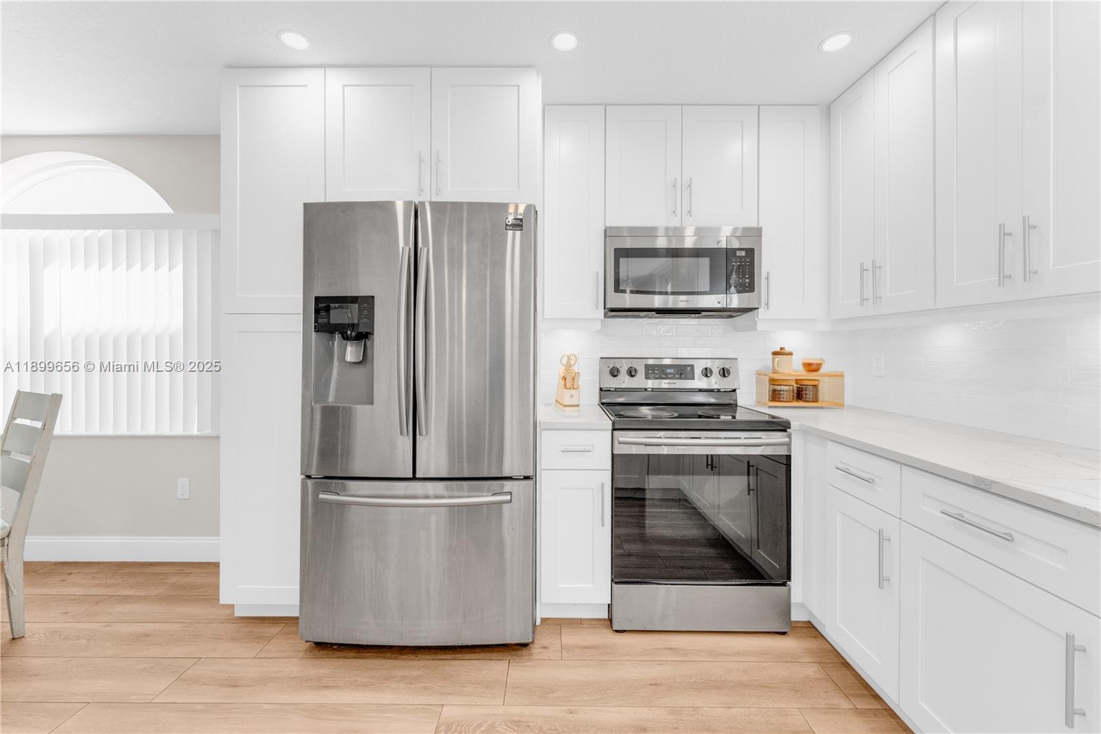 WEST GLEN MANOR - Residential