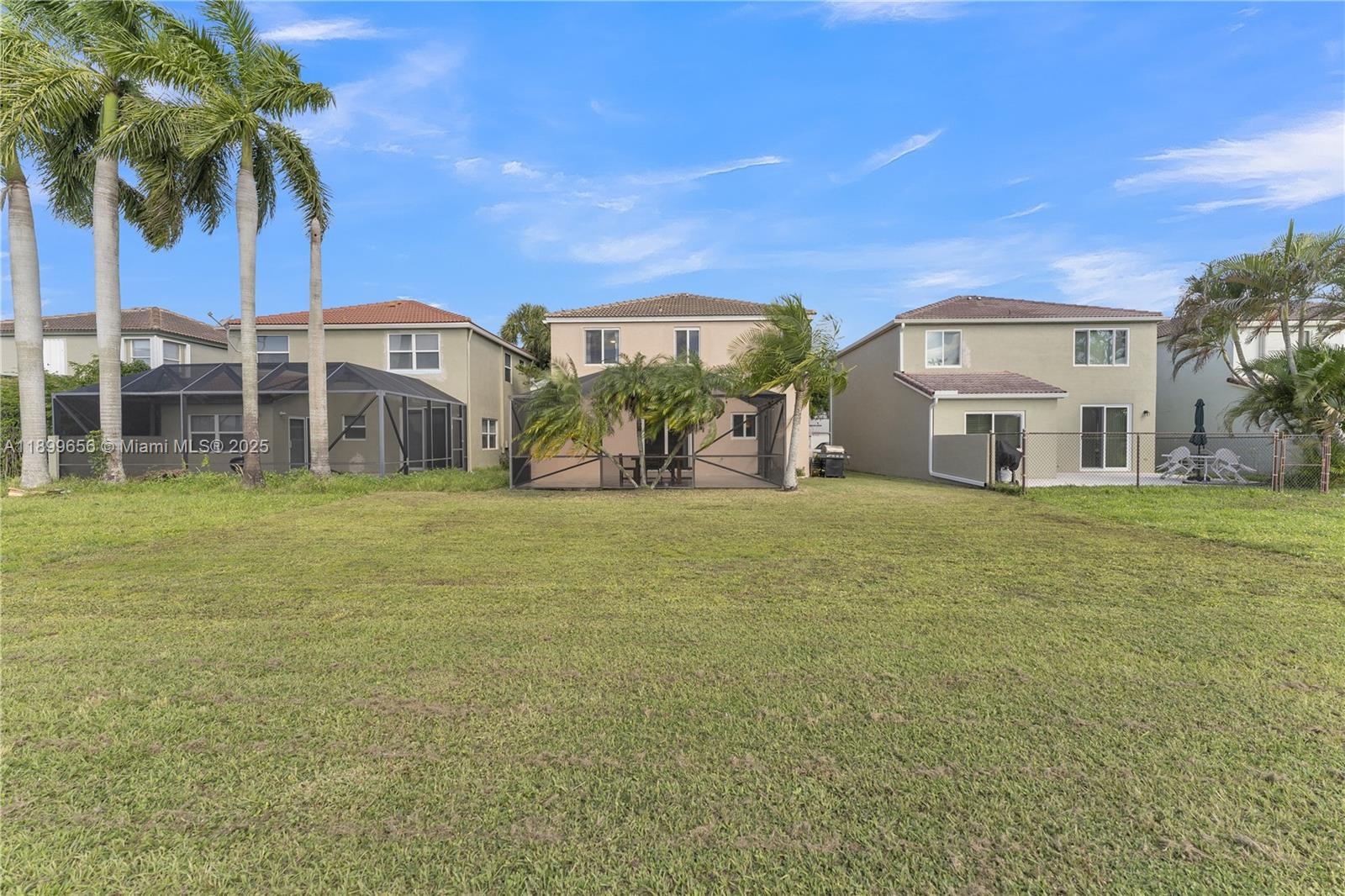 WEST GLEN MANOR - Residential