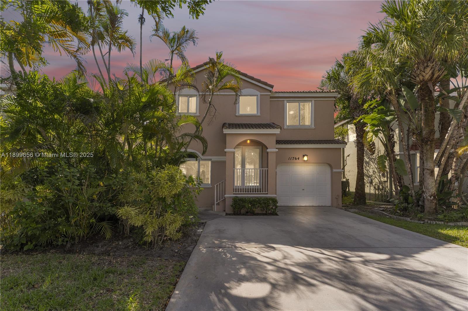 WEST GLEN MANOR - Residential