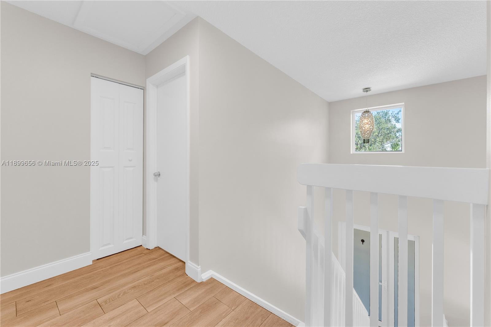 WEST GLEN MANOR - Residential