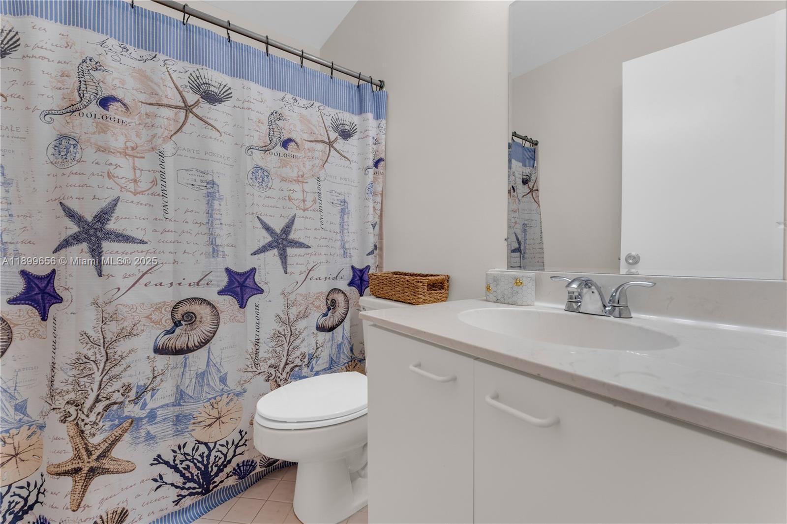 WEST GLEN MANOR - Residential