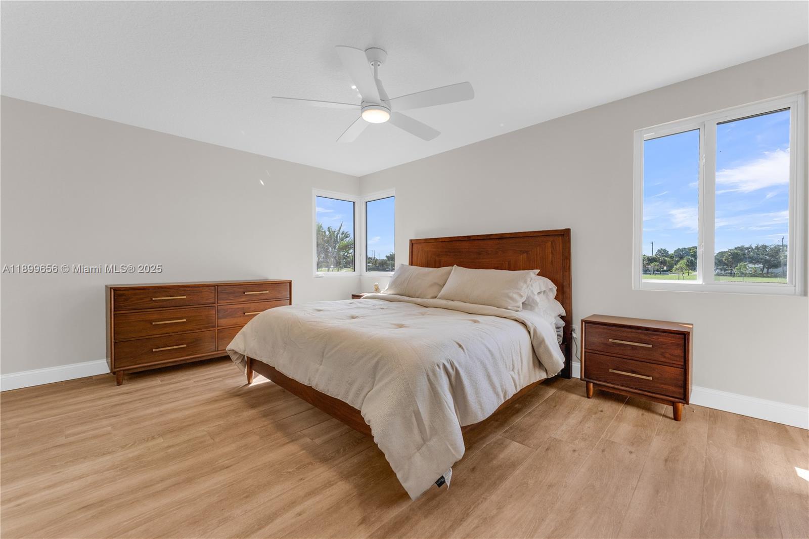 WEST GLEN MANOR - Residential