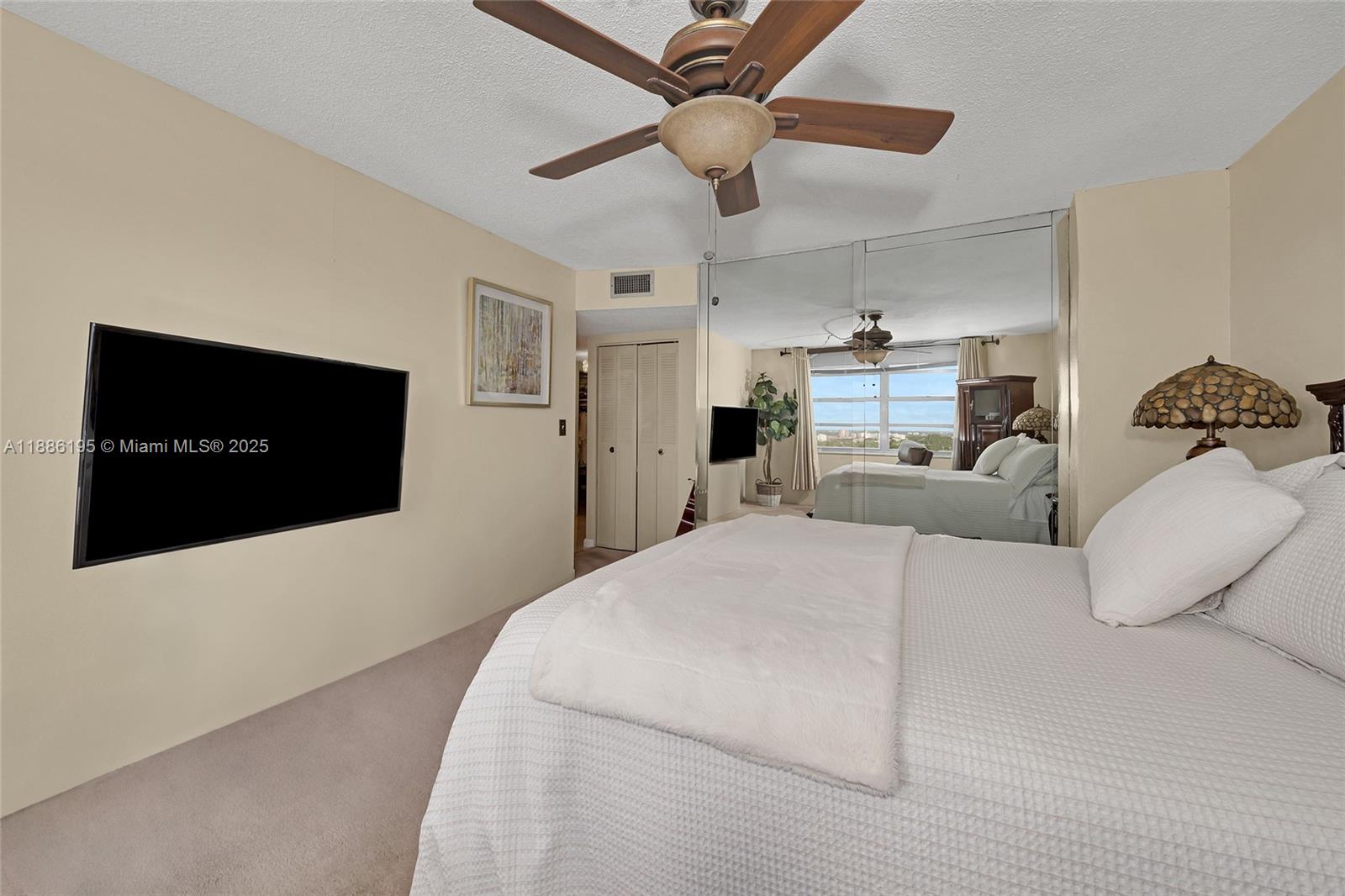 COMMODORE PLAZA CONDO - Residential