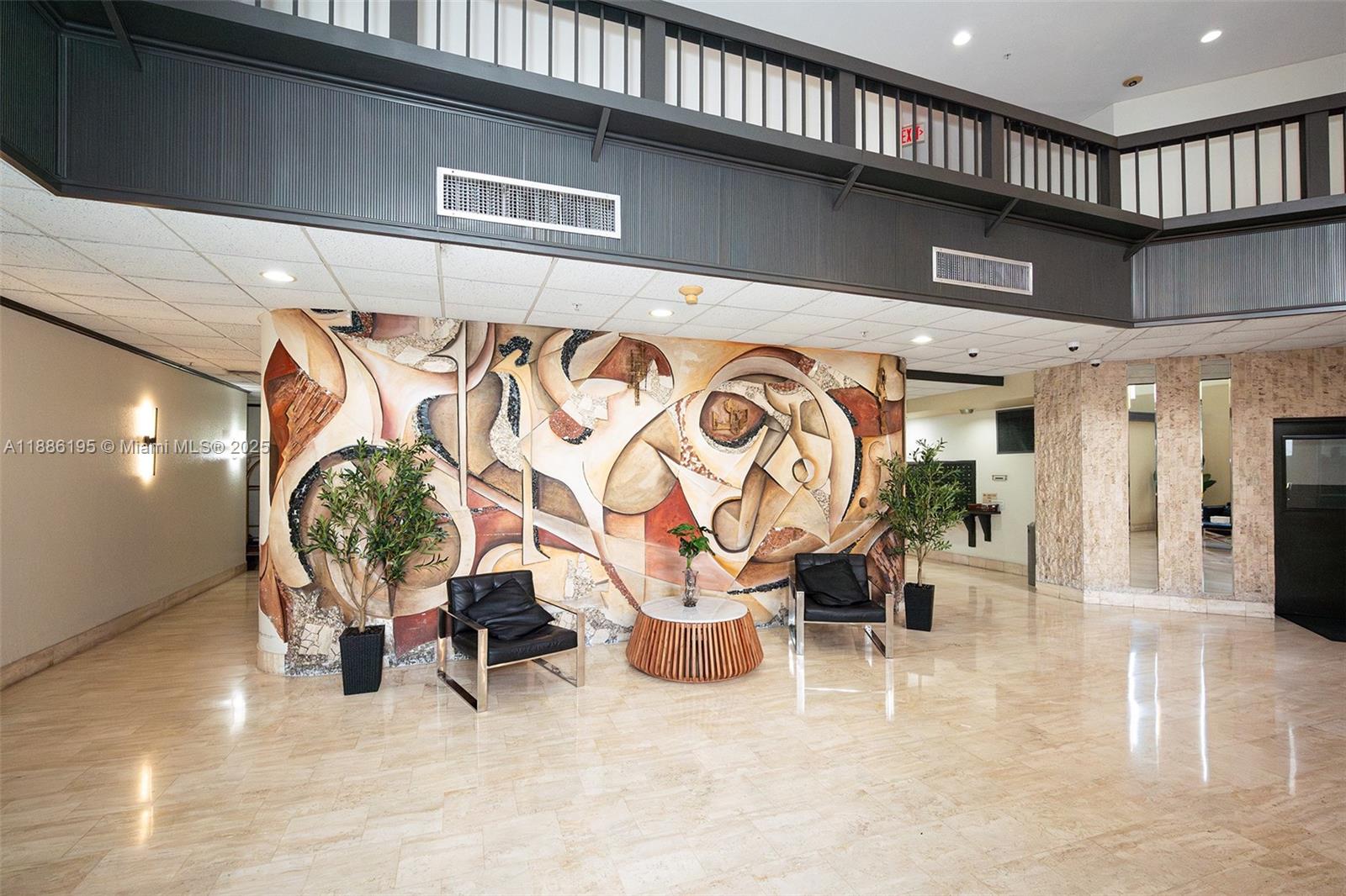 COMMODORE PLAZA CONDO - Residential