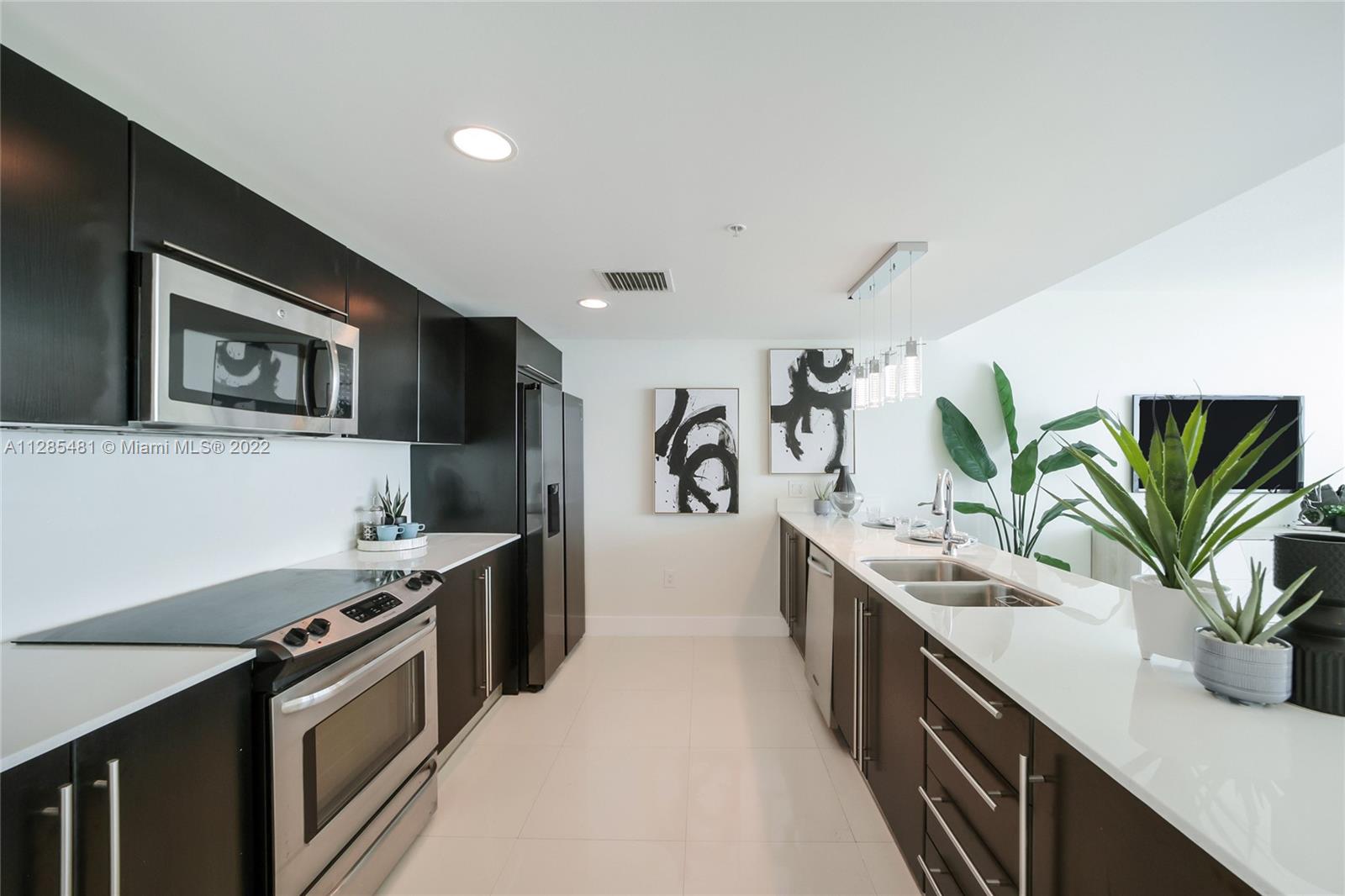 ONYX ON THE BAY CONDO - Residential