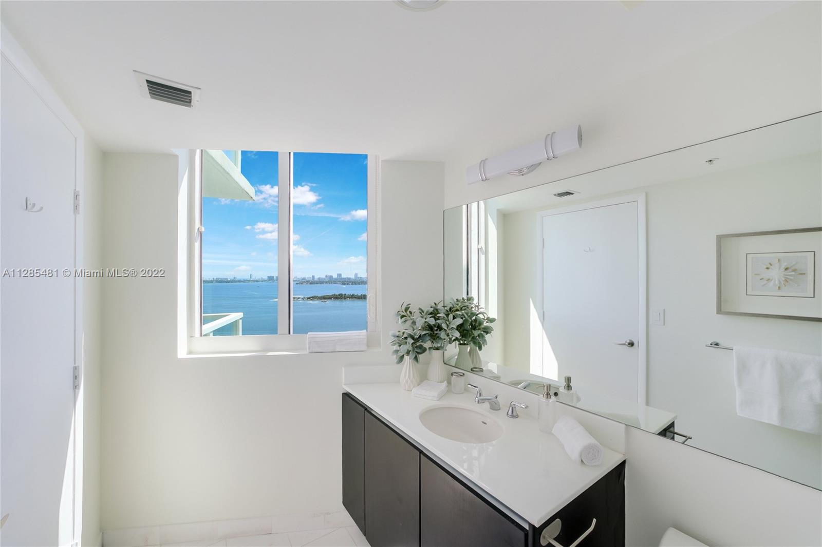 ONYX ON THE BAY CONDO - Residential