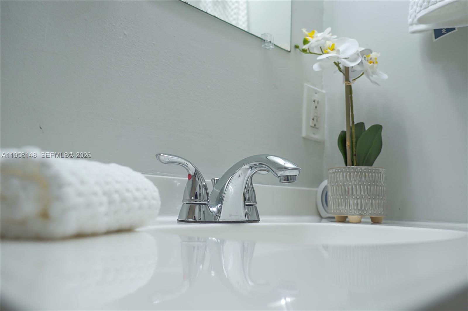 MONTECARLO CONDO - Residential Lease