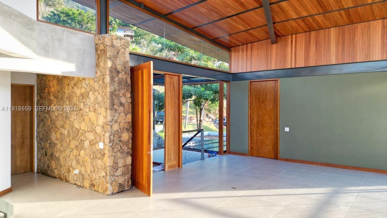 Praia do Pacuíba - Residential