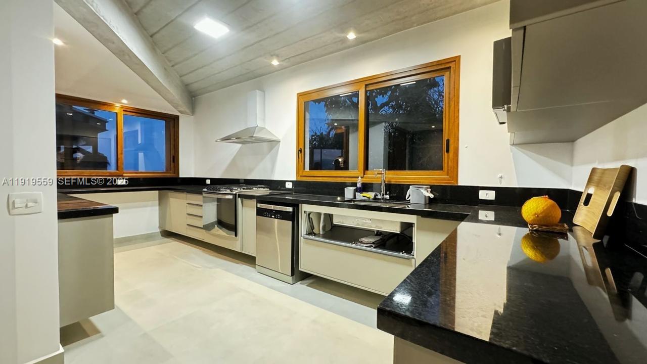 Praia do Pacuíba - Residential