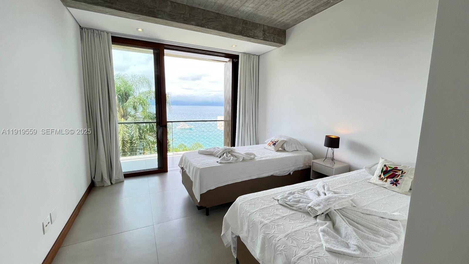 Praia do Pacuíba - Residential