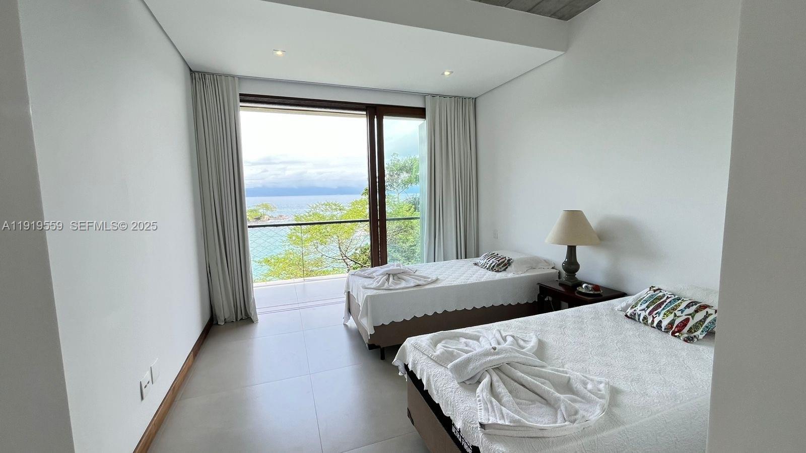 Praia do Pacuíba - Residential