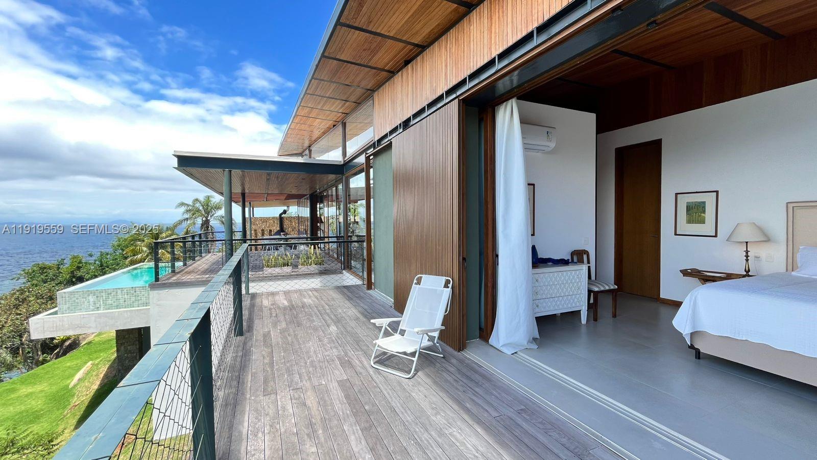 Praia do Pacuíba - Residential