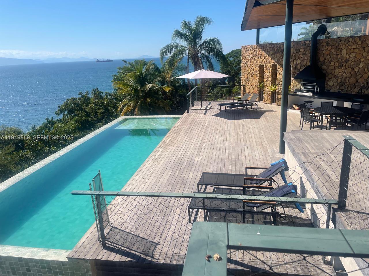 Praia do Pacuíba - Residential