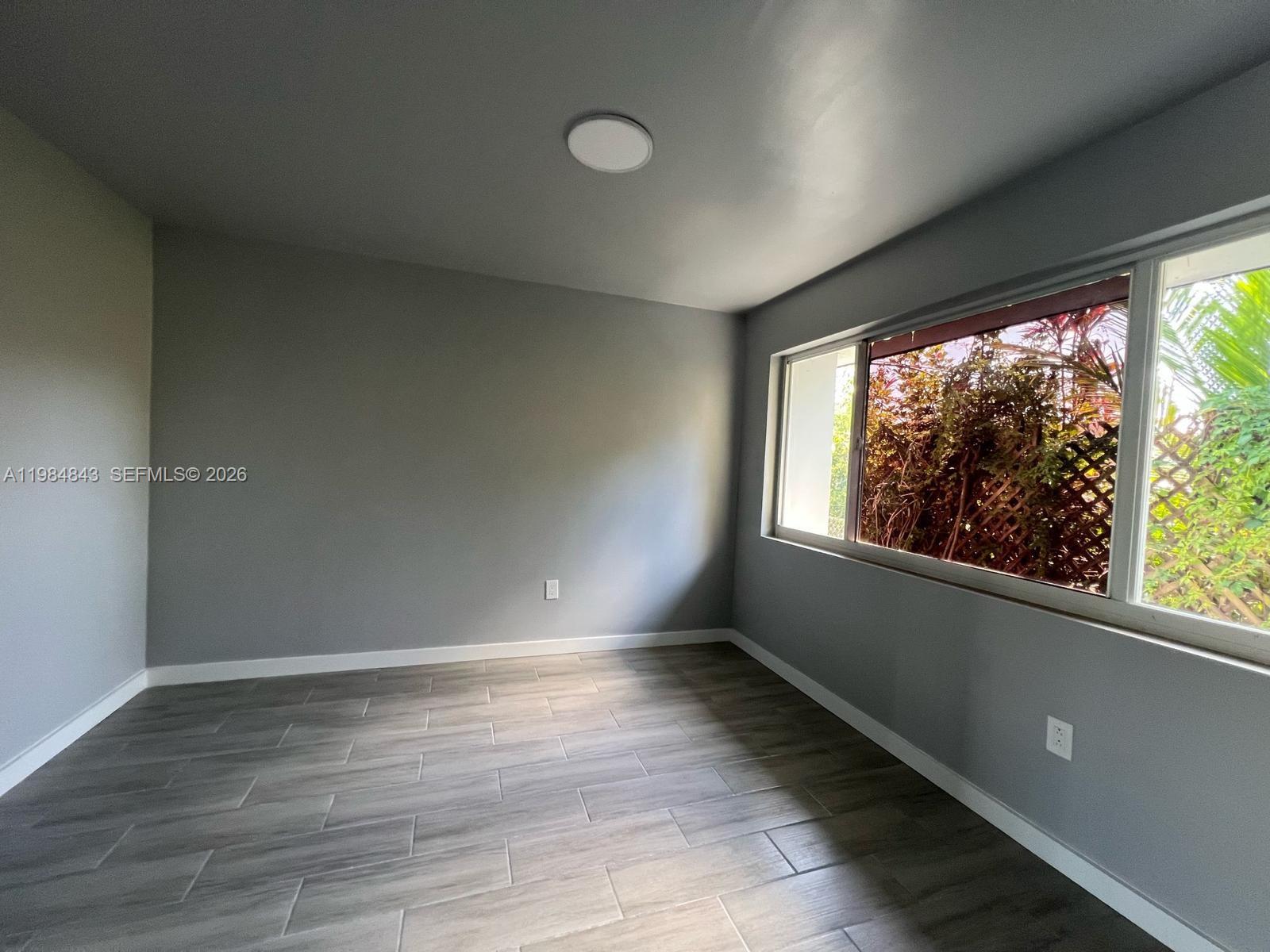 LA PALOMA - Residential Income